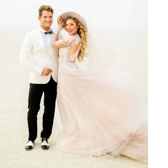 Hayley Paige Occasions Dresses & Skirts - Hayley Paige Rarity Wedding Dress